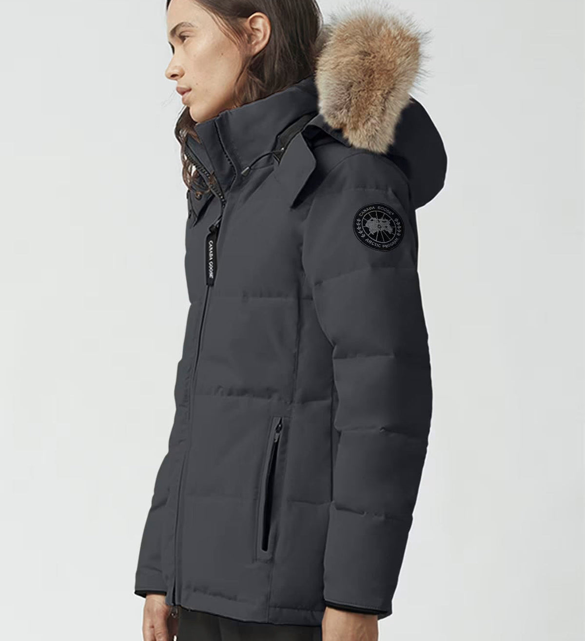 SNATCHABLE COAT WITH BLACK LOGO