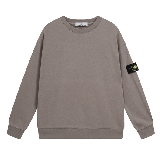 Versatile Sweater for All-Day Use
