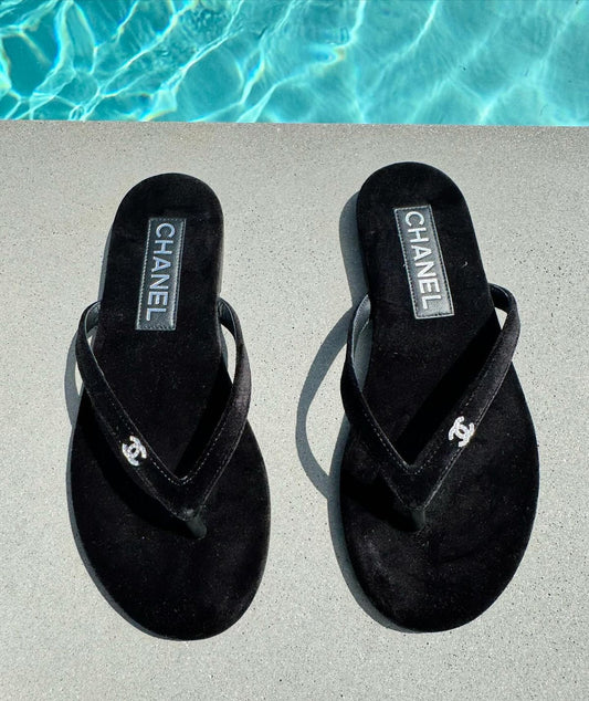 BLACK STRAP SANDALS