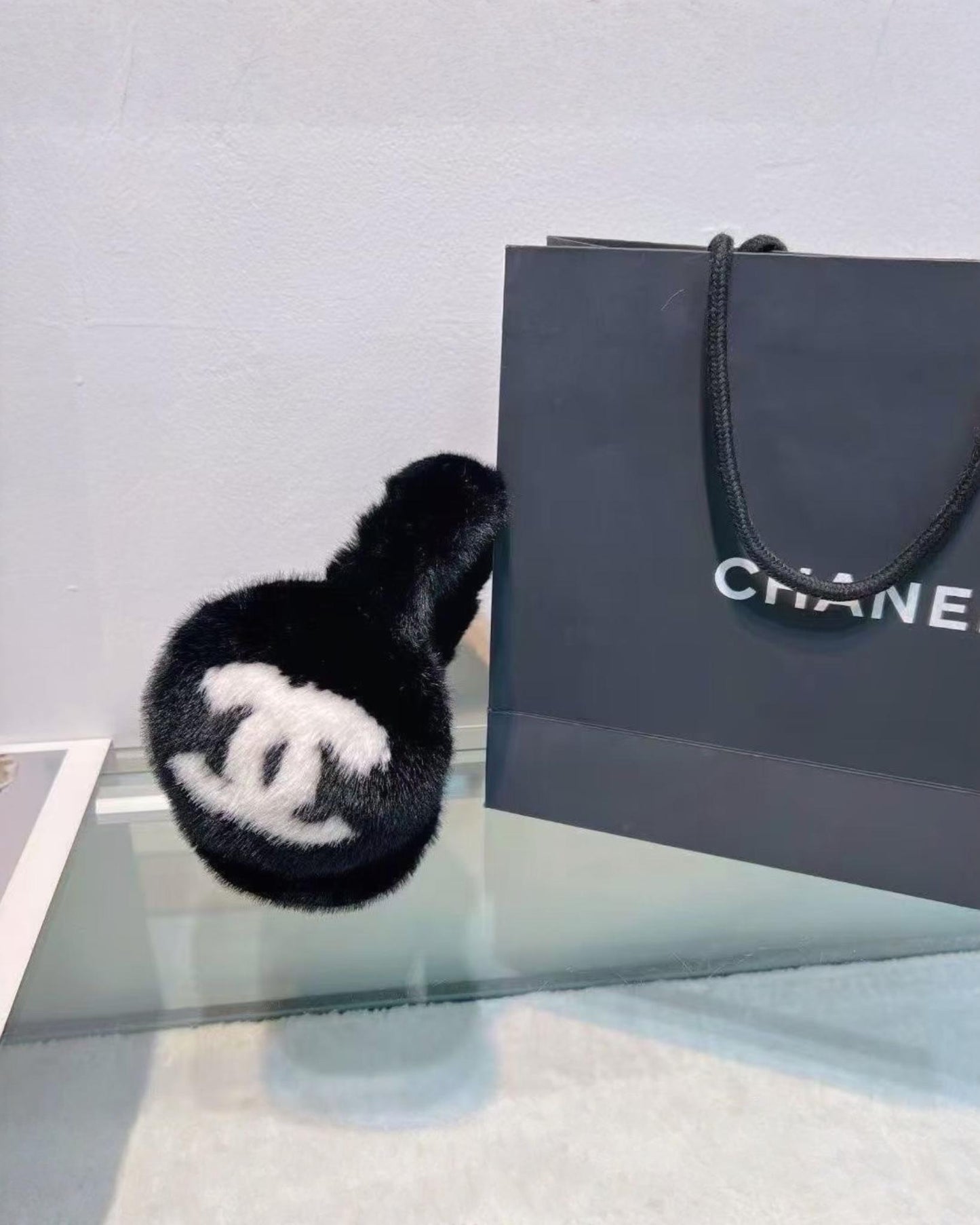 "CHANL" EARMUFFS