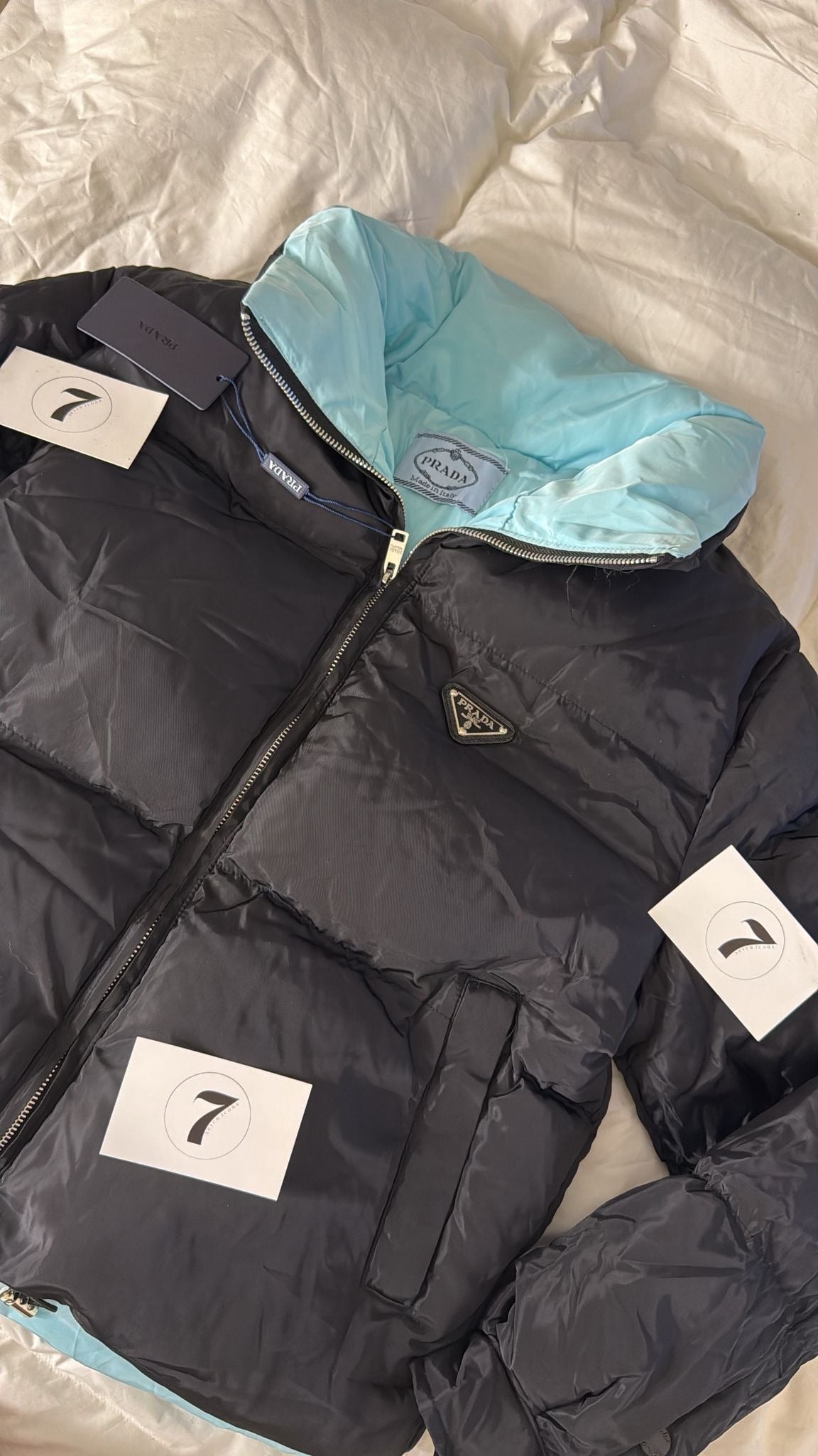 TRIANGLE BLUE INSIDE JACKET