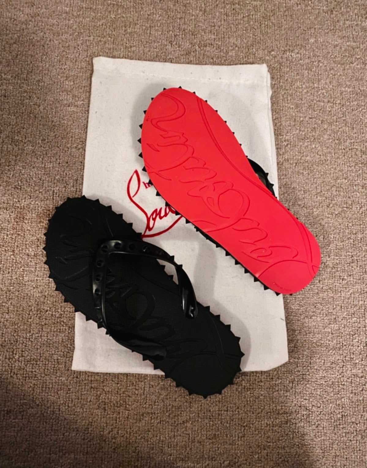 RED BOTTOM FLIP FLOPS BLACK