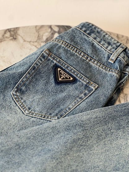 CLASSY TRIANGLE DENIM JEANS