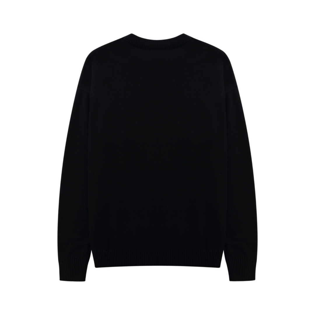 "Chic Casual Sweater Design"