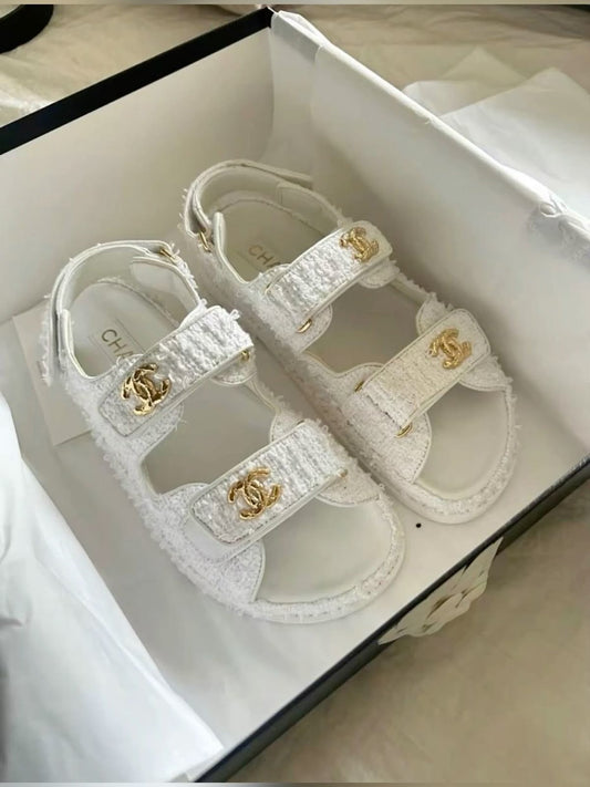 WHITE TEXTURED SANDALS