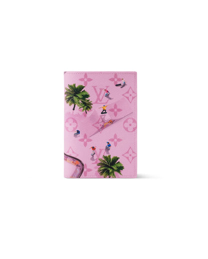 „LV“ Passport Holder