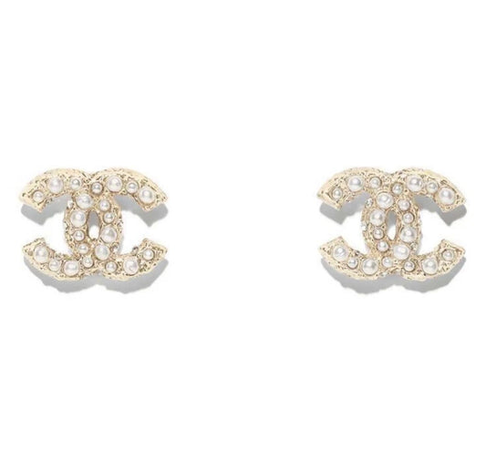 STATEMENT EARRINGS